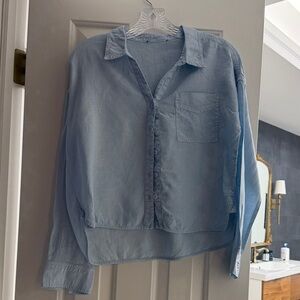 Michael Stars Light Blue Linen Button-Up Shirt